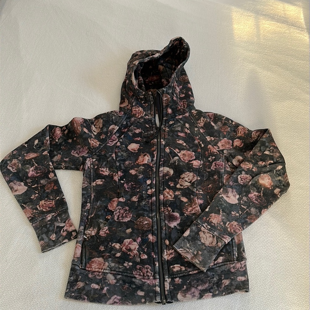 Lululemon Frosted Rose Scuba Zip-Up